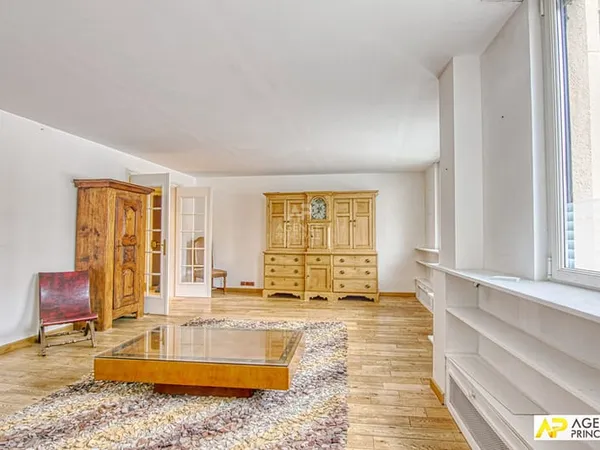 Versailles Clagny Appartement 4 pièces 86 m² carrez avec cave et parking