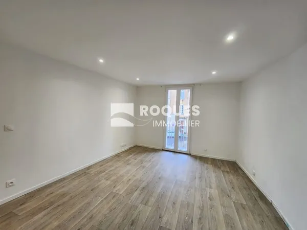 Lodève centre, duplex avec balcon !