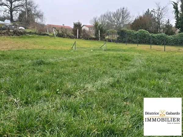 Terrain Ternand 739 m2 