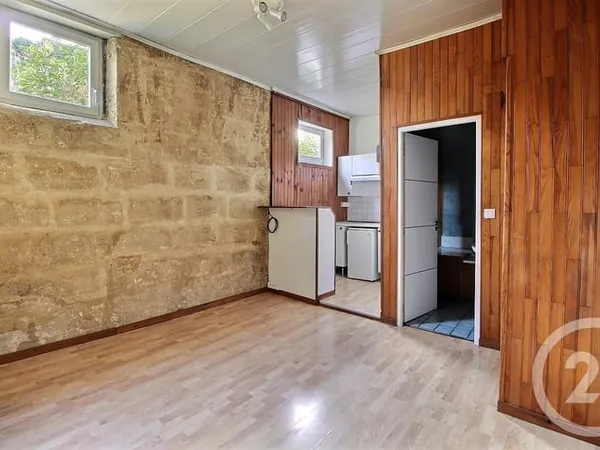 Studio 1 pièce 21 m² 