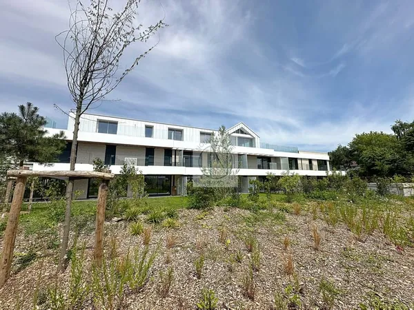Rez-de-jardin d'exception Prestige et sérénité à Marcq-en- 