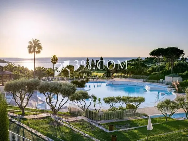 Vente Appartement avec sublime terrasse-AGAY 