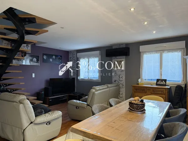 Maison individuelle 5 pièces dont 4 chambres 126m 2 UXEGNEY 