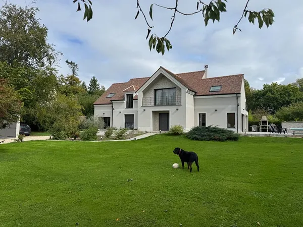 Maison d'architecte avec piscine chauffée Saint Remy L'Honore 10 pièces 317 m2