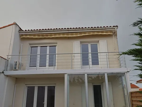 ROYAN - Appartement de deux pièces avec balcons