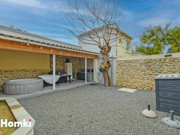 Appartement 2 pièces de 97m2 avec extérieur à Quissac