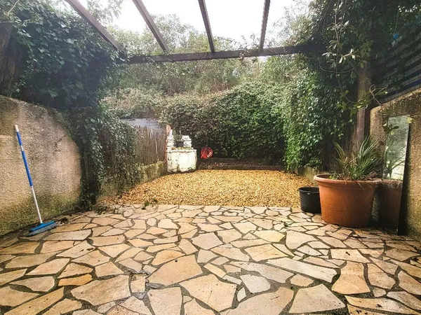 Studio-Mezzanine meublé 25m² + Jardin 30m² 
