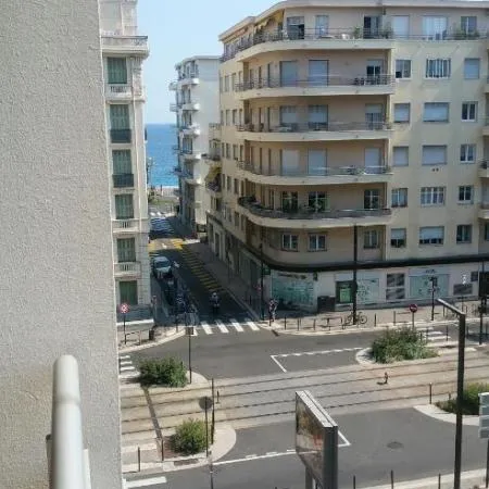 NICE - 2 PIECES A SEULEMENT QUELQUES PAS DE LA PROMENADE DES ANGLAIS - 2 TERRASSES - CALME - VUE MER