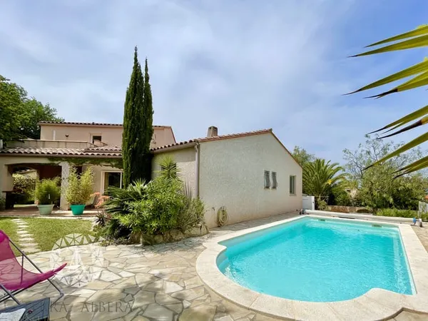 EXCLUSIVITÉ TERRA ALBERA - MAGNIFIQUE VILLA AVEC PISCINE AU 