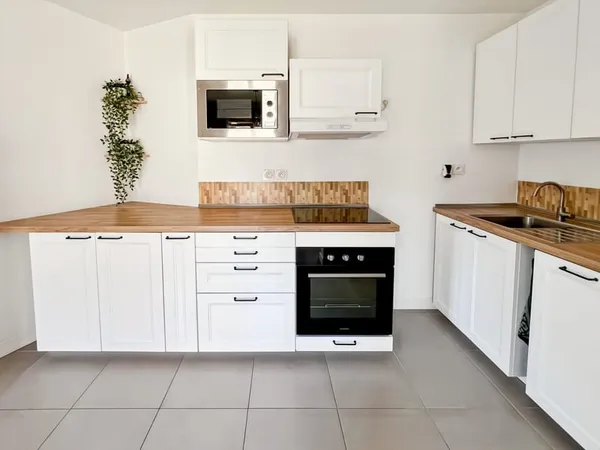 Appartement proche toutes commodités