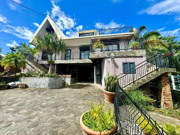 VILLA F7 TROIS MARES LES HAUTS LIBRE 
