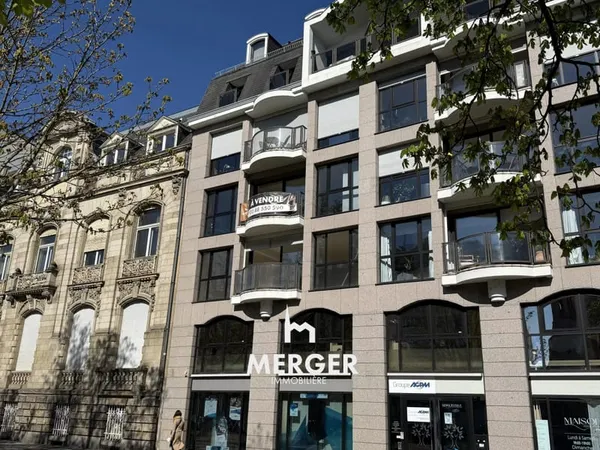 SUPERBE 127m² VUE SUR L'ILL AVEC BALCON ET PARKING