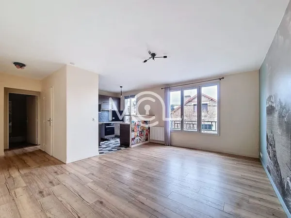 Appartement 2 pièces avec parking - LIMEIL BREVANNES 