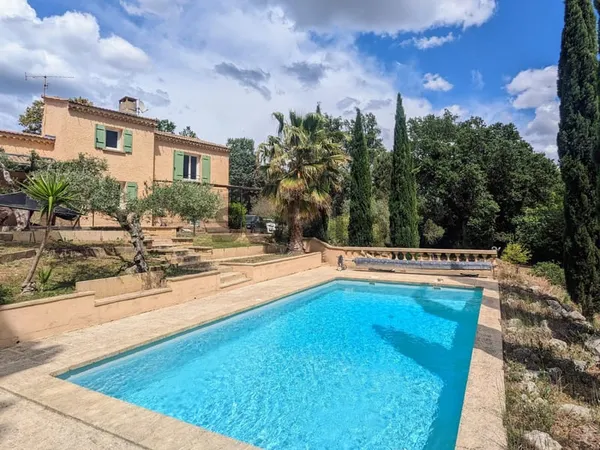 Entre Castillon du Gard et Remoulins, une villa 4 chambres + 