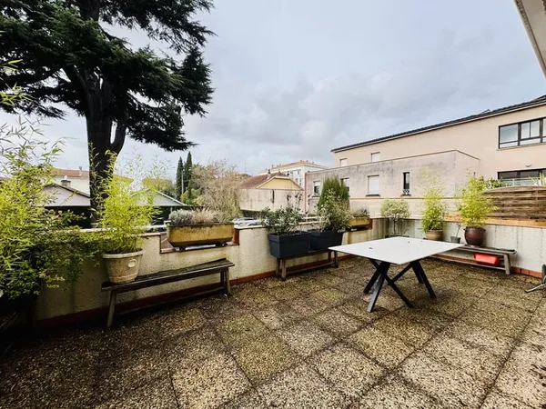 VILLENEUVE SUR LOT, appartement 83 m2 avec 2 chambres, terra 