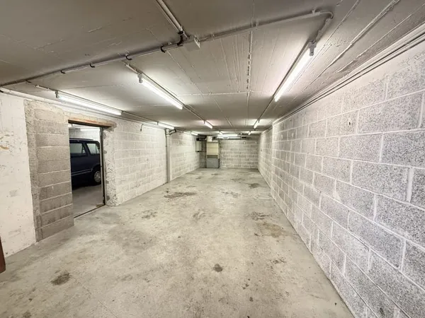 QUADRUPLE GARAGES 19 FAUBOURG NATIONAL