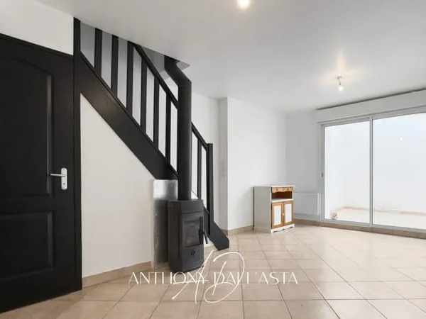 EXCLUSIVITÉ- ALZONNE- 2 CHAMBRES- SÉJOUR- CUISINE- COUR 