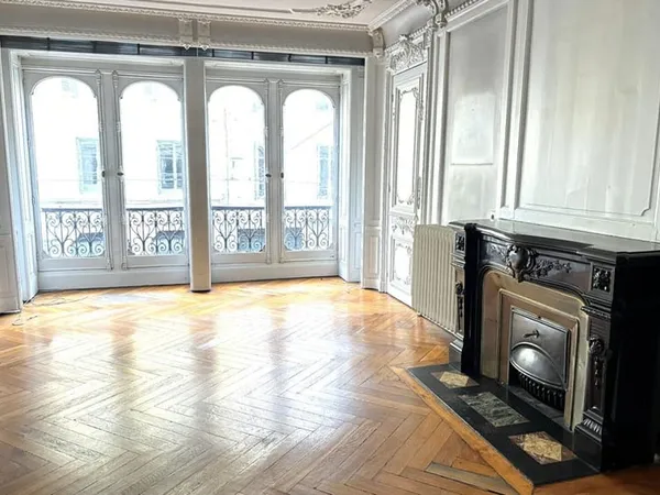 Appartement 4 pièce(s) 119.57 m2 