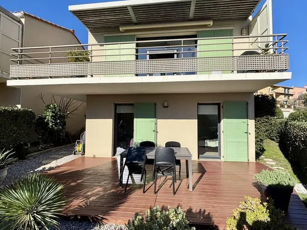 Villa 3 chambres dans résidence avec piscine