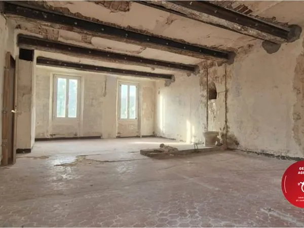Bel appartement traversant à rénover