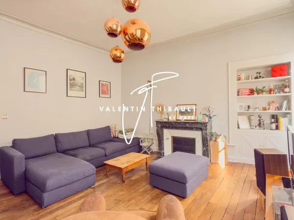 APPARTEMENT T5 - TERRASSE - POITIERS CENTRE VILLE (PLATEAU)