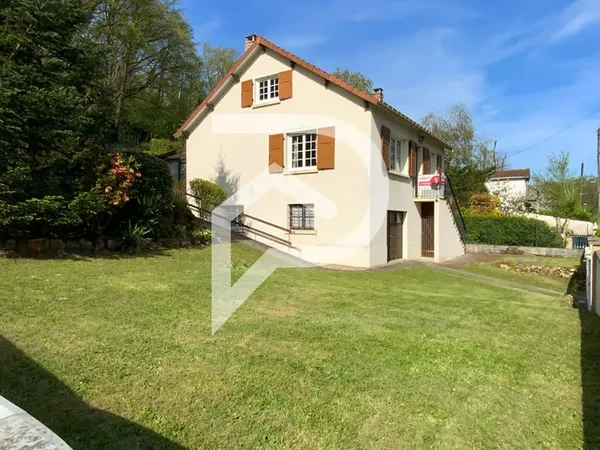 Maison Lévis-Saint-Nom 136m²