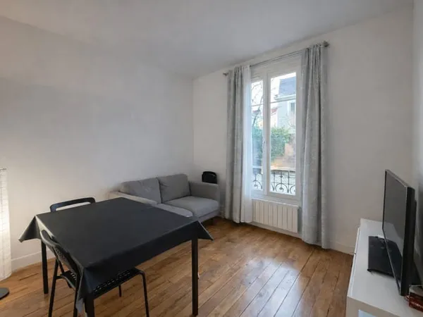 Appartement Courbevoie 3 pièce(s) 46.6 m2