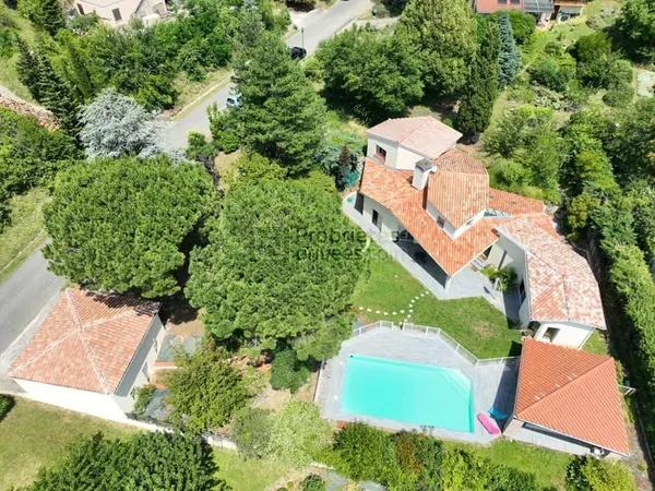 MAISON D'ARCHITECTE AVEC PISCINE & GRAND GARAGE 
