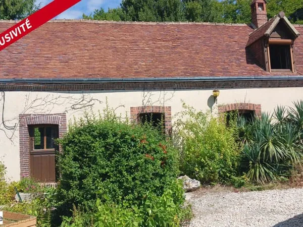 Belle longère et sa maison d'amis dans un environnement calme