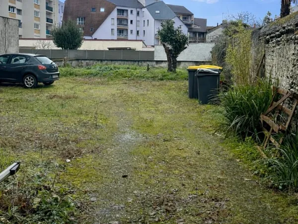 Terrain 222 m²