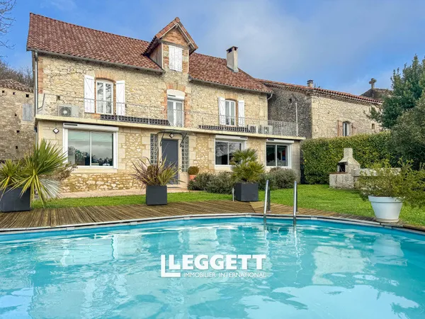 Maison 8 pièce(s), TRÉJOULS