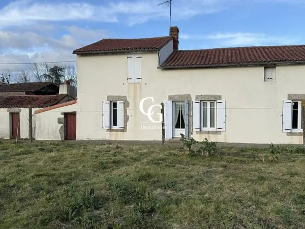 Maison avec dépendances