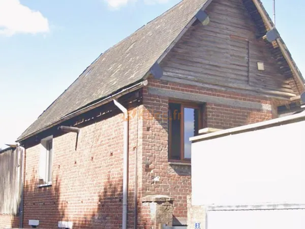 MAISON T3 de 55m2 AVEC COUR à 10 kms de Blangy à vendre 