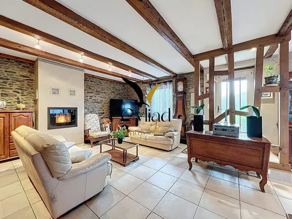 Grande maison familiale en pierre à deux pas des plages - Canca