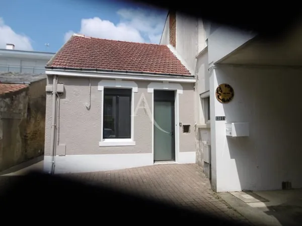 A Challans maison 2 pièce(s) de 46.90m² 