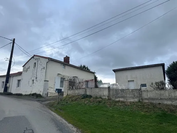 Charme et authenticité pour cette maison en pleine nature 