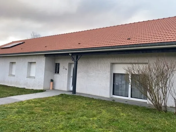 Pavillon de plain-pied de 149 m2 habitables sur une parcelle