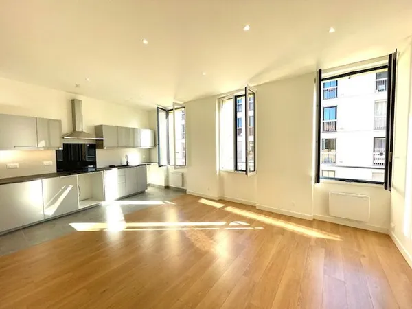 Appartement 6 pièces 132 m² 