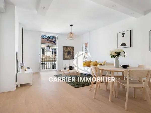Appartement de 52m2 Ainay - Rue Saint Hélène - à rénover 