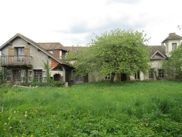 Jolie propriété ancienne à deux pas de Bréval 