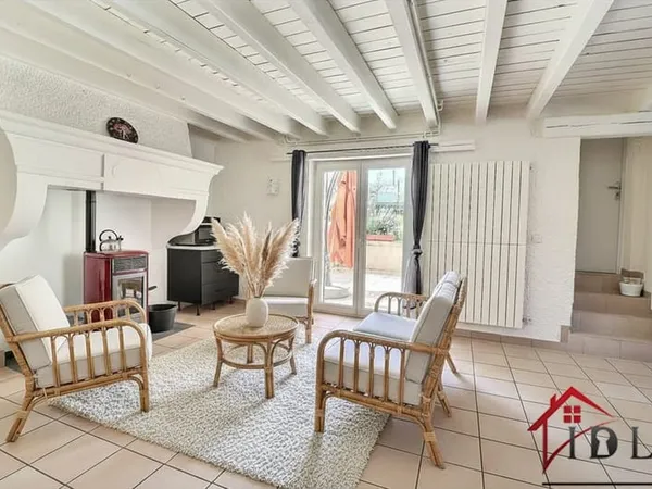 Grande Maison de Famille Rénovée (225 m2) avec Salle de Jeu