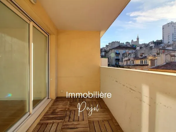EXCLUSIVITE T3 - TERRASSE - GARAGE - 25 Bd Notre Dame - 1300 