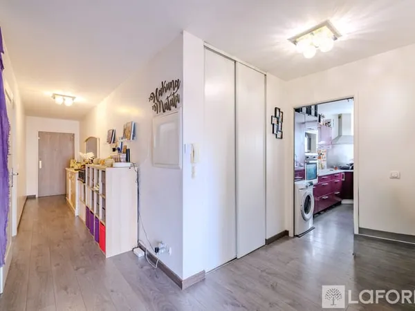 VILLERON- Appartement 6pièces/4 chambres avec terrasse et parkings 
