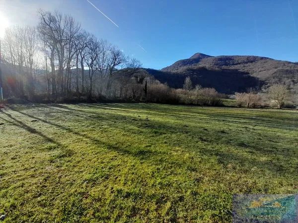 Terrain constructible de 1000 m2 