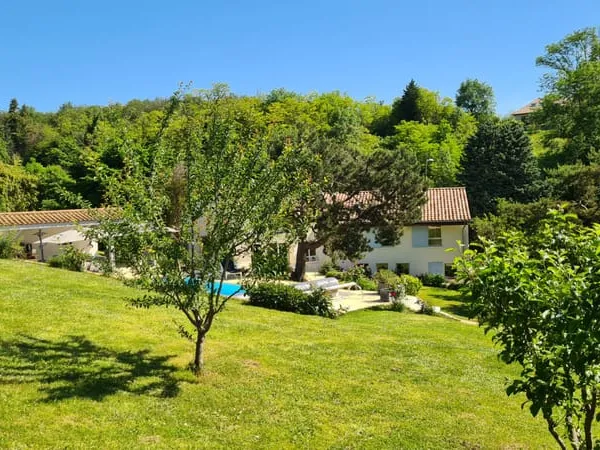 Saint Cyr , Maison de 295m² sur un magnifique terrain de 4365m²