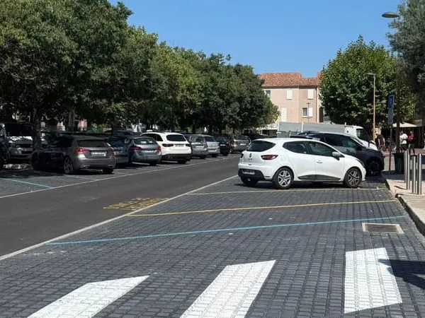 FONDS DE COMMERCE A VENDRE - EMPLACEMENT IDEAL