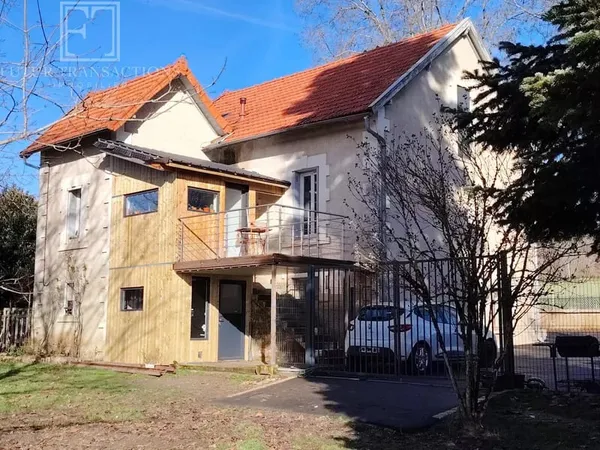 Maison sur 3585 m²