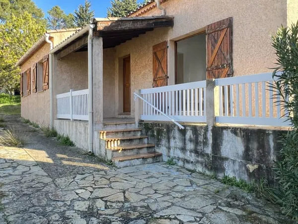 Maison de plain-pied + mezzanine à vendre à La Penne sur Huveaune