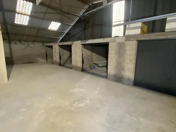 BOX TOURNAN EN BRIE