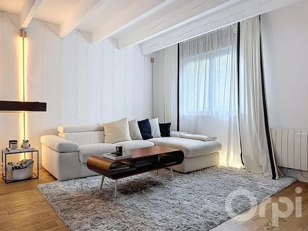Maison de ville + garage 